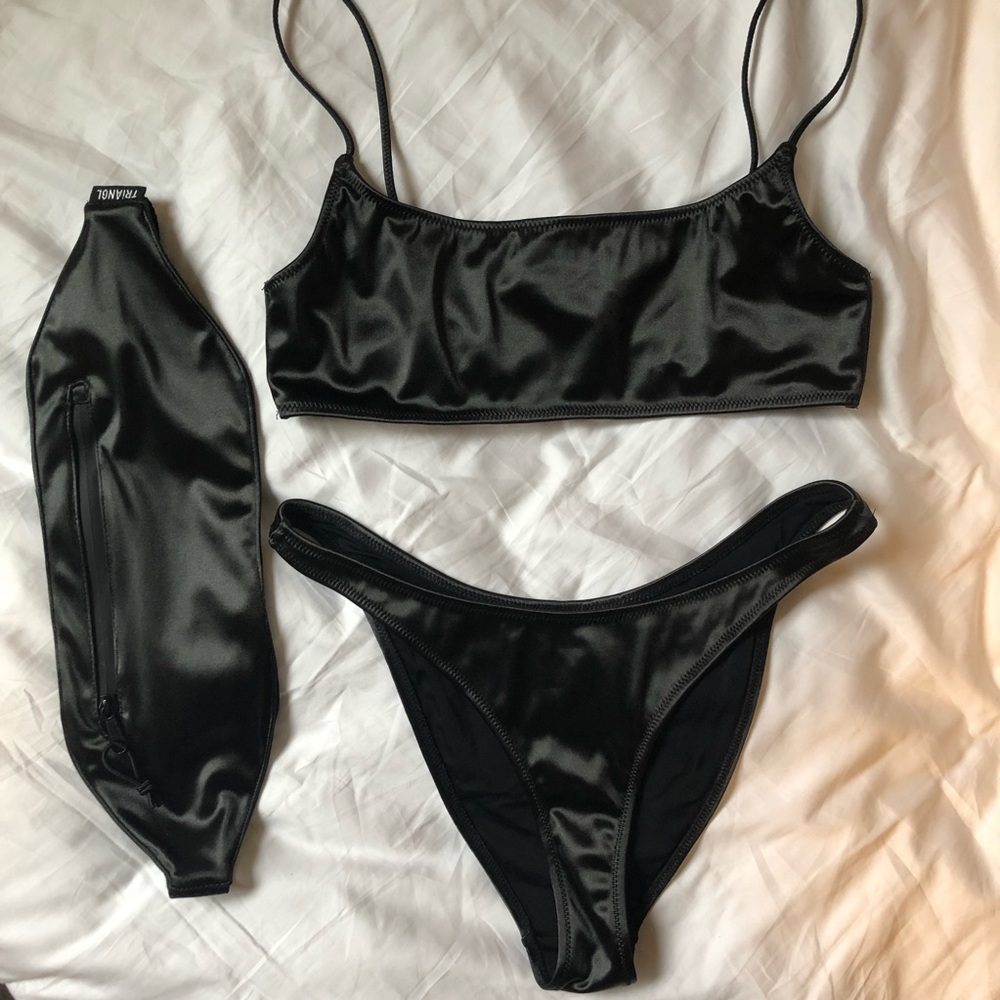 SOLD - Triangl Galaxy Nior Set - Picture 1 of 2